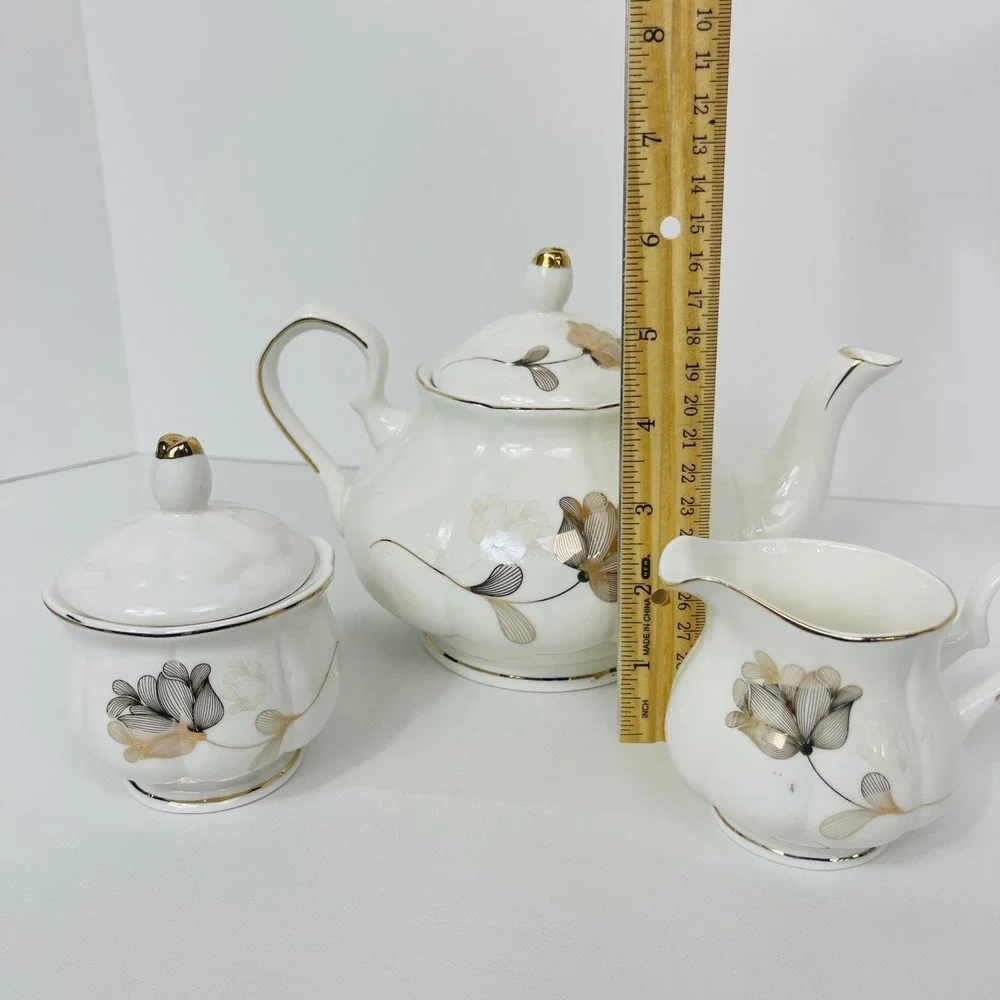 Jingdezhen elegant porcelain